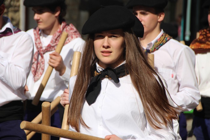 Talai dantzariak herrian zehar  - 30