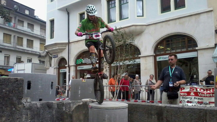 Irene Caminos, seigarren Suitzan