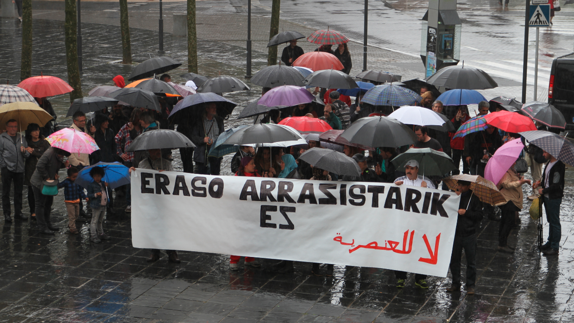 RENFEko segurtasun zaindarien erasoen aurrekari gehiago daudela salatu du SOS Arrazakeriak