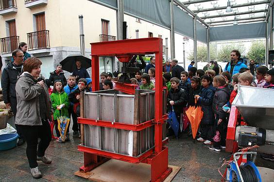 Azoka Villabona 3 1383824176651