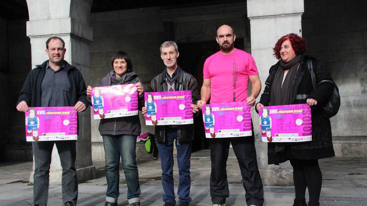 Kroseko mozorro onenak ere saria izango du aurten