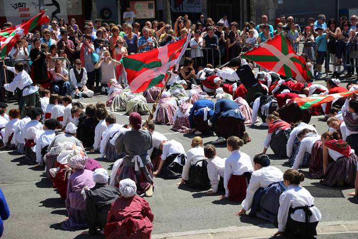 dantzari txiki anoeta 2015 36 1433141636793