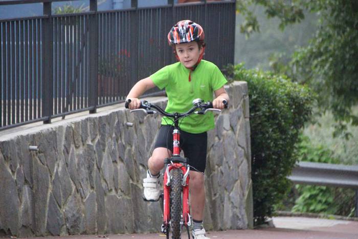 alkizako jaiak 2015 txirrindulari lasterketa 4 1442059288780