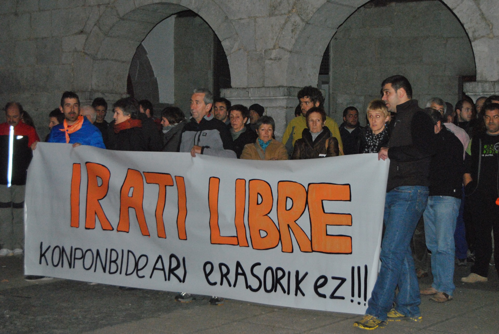 Irati Mujika Soto del Real espetxera eraman dute, epailearen aurretik pasa ondoren