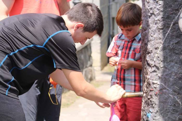 Larraulen hamaiketakoa eta ume jolasak 19 1438609684557