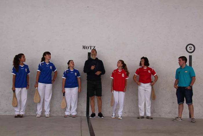 Ama Birjin eguna Goiatzen 24 1439641920382