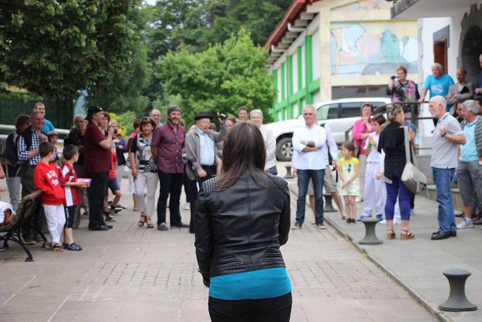 Senidetze eguna, urrats bat gehiago  19 1433694889268