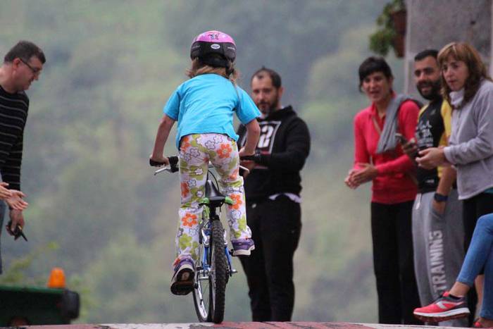 alkizako jaiak 2015 txirrindulari lasterketa 14 1442059292505