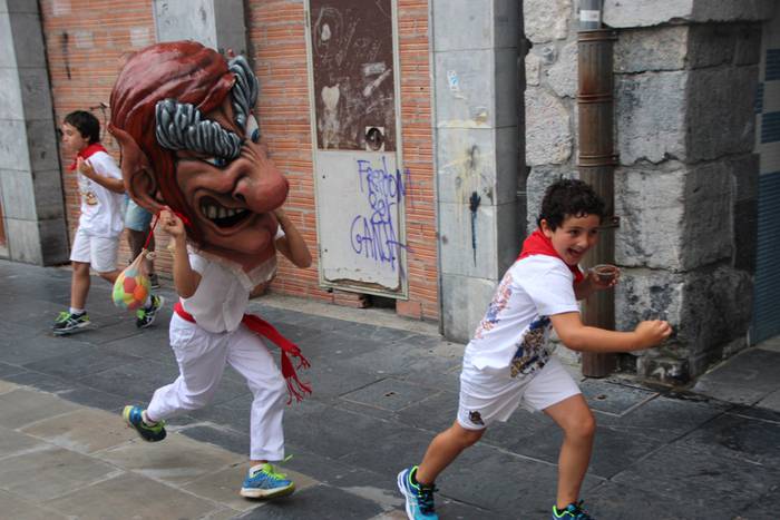 San Fermin Txiki festa Tolosan 2015 25 1436617915310