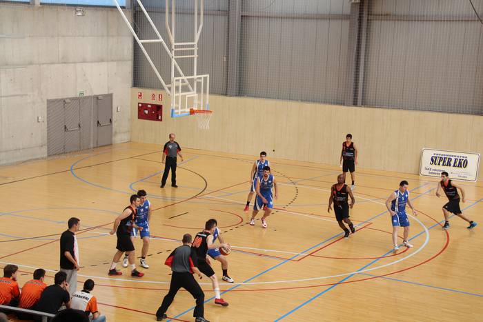 Denboraldi bikainari, agur borobila eman dio TAKE-k