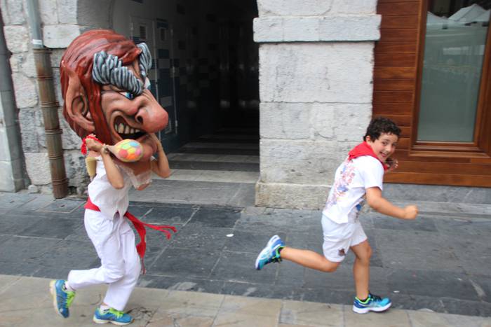 San Fermin Txiki festa Tolosan 2015 26 1436617916858