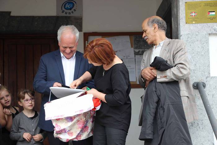 Senidetze eguna, urrats bat gehiago  31 1433694955815