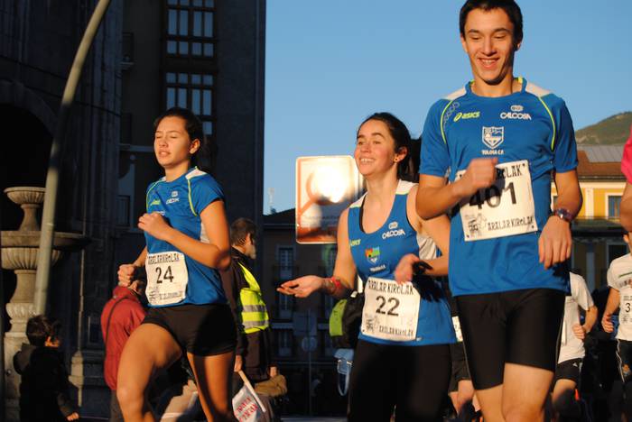 Korrikalariak kroseko une batean