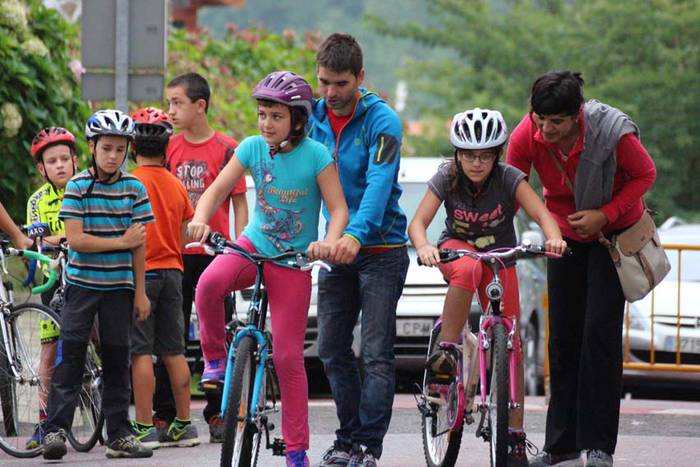 alkizako jaiak 2015 txirrindulari lasterketa 19 1442059294227