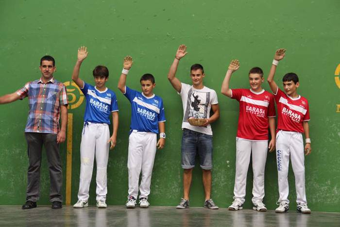 Andra Mari eguna Albizturren 16 1439642373791