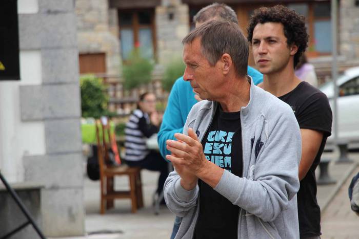 Senidetze eguna, urrats bat gehiago  39 1433694999421