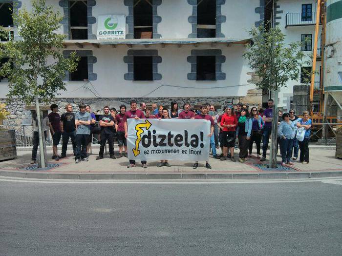 Guardia Zibilaren kuartelik ez dutela nahi berretsi dute