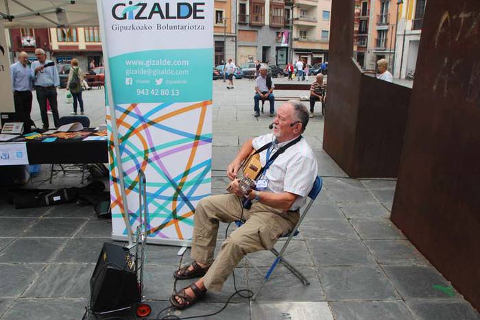Gipuzkoako boluntariotza elkarteen azoka 11 1442061230696