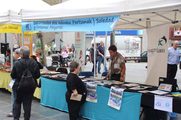 Gipuzkoako boluntariotza elkarteen azoka 12 1442061231041