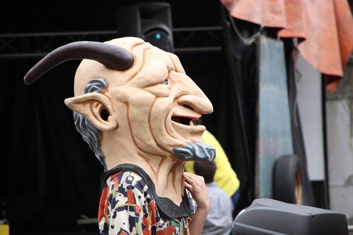 Buruhandiekin eta erraldoiekin aztoratuta 5 1433697578311