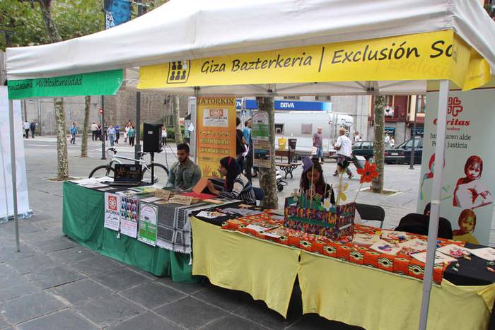 Gipuzkoako boluntariotza elkarteen azoka 13 1442061231380
