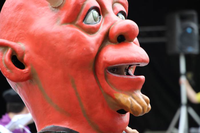 Buruhandiekin eta erraldoiekin aztoratuta 6 1433697584282