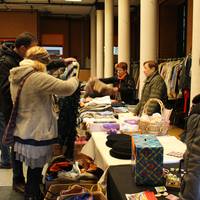 Amarotzeko elkartasunezko azoka