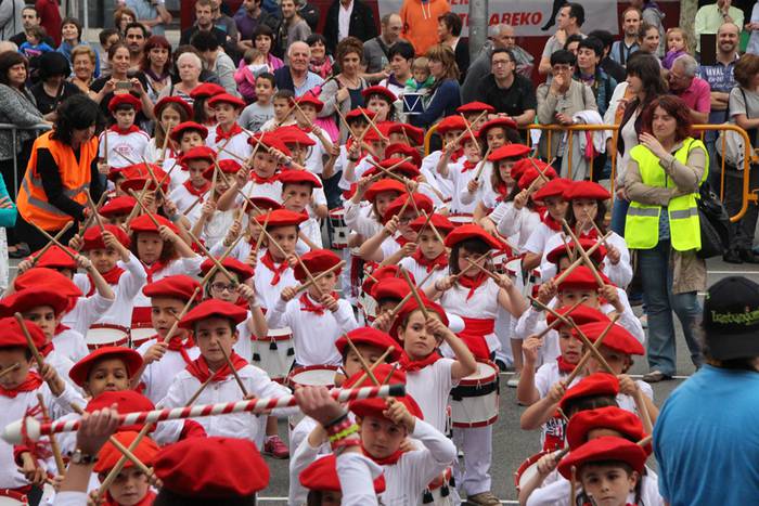 anoetako festak txupinazoa 2015 12 1433357475895