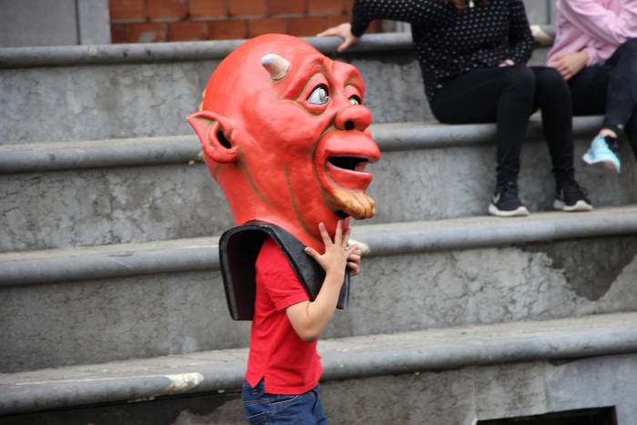 Buruhandiekin eta erraldoiekin aztoratuta 18 1433697658794