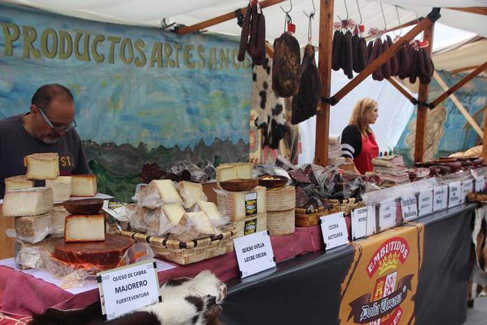 Azoka berezia Villabona 2015 12 1442062857278