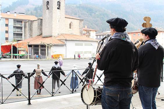 anoeta dantza soko eguna 2015 20 1423326068423