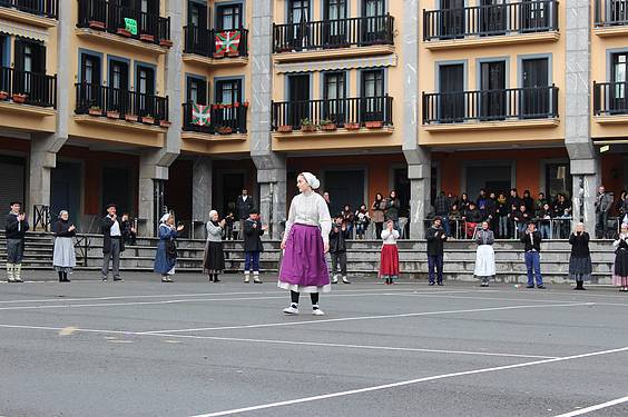 anoeta dantza soko eguna 2015 26 1423326071854