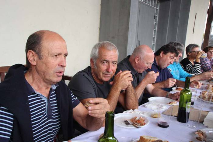 Kuadrila eguna ikaztegietan 12 1439056355339