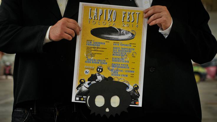 Herri baten saltsa, irakiten