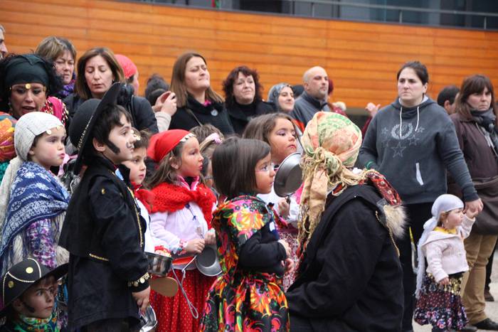 Eskolak argazki galeria 30 1423852809643