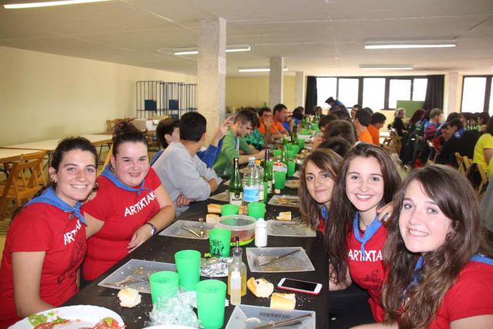 Kuadrila eguna Berastegi 22 1439054987428