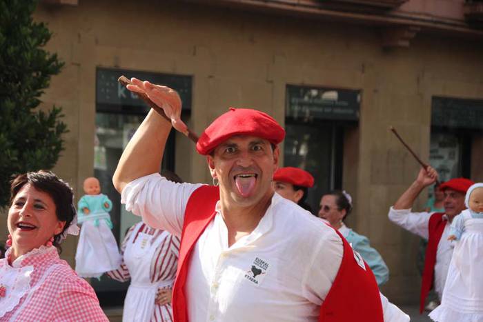 Inude eta artzaien konpartsa 2015 9 1438007546367