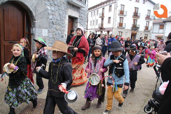 Eskolak argazki galeria 31 1423852810904