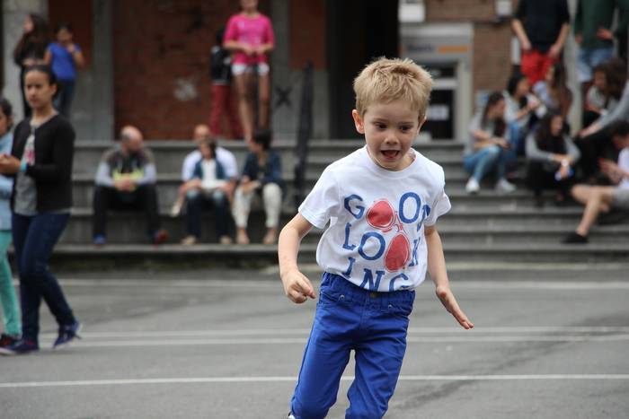 Buruhandiekin eta erraldoiekin aztoratuta 34 1433697758264