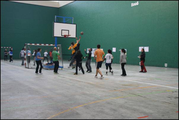 Zahar eta Gazteen Arteko II. Olinpiada Herrikoia jokatuko dute Iruran, larunbatean