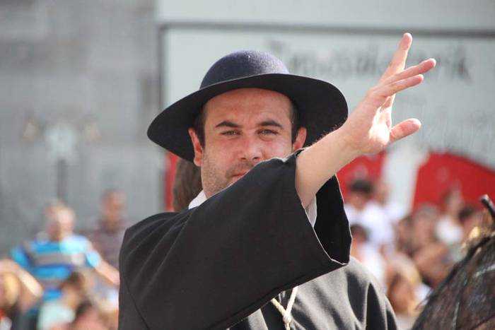 Inude eta artzaien konpartsa 2015 12 1438007549166