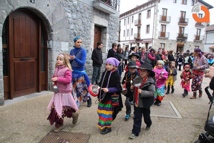 Eskolak argazki galeria 32 1423852812170