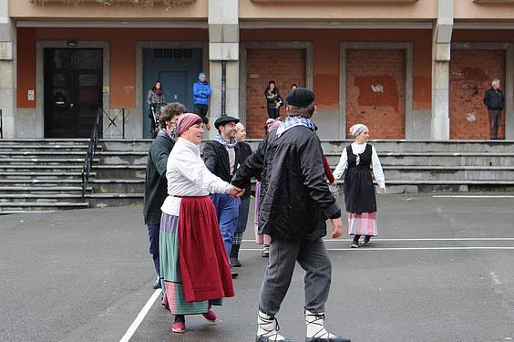 dantza soka eguna 20152 25 1423326184506