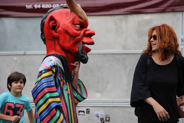 Buruhandiekin eta erraldoiekin aztoratuta 45 1433697826349