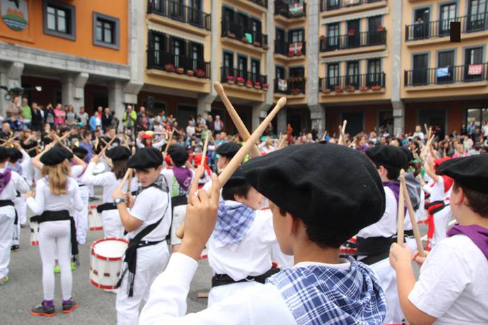 anoetako festak txupinazoa 2015 35 1433357503808