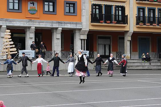 dantza soka eguna 20152 35 1423326188971