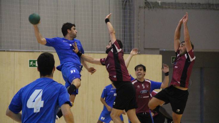 Lehen porrota jaso du Tolosa Eskubaloiak