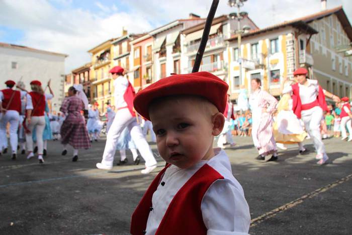 Inude eta artzaien konpartsa 2015 15 1438007551999