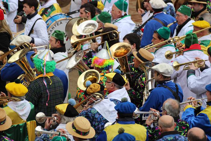 txaranga topaketa kabila 2015 3 30 1424689147310