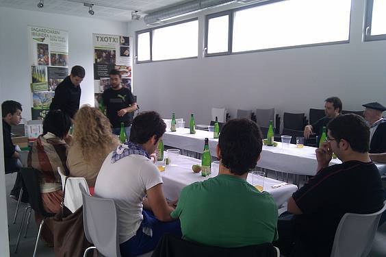 Ikaztegietako azoka 6 1380979223492